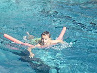 Schwimmkurs der 2b mit der Schwimmtrainerin Salzmann Sabine