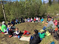 Projekt Vorschulklasse besucht Waldkindergarten