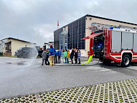 Die 4. Klassen zu Besuch bei der Feuerwehr Saalfelden