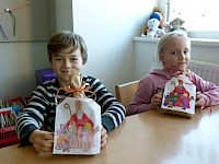 Der Nikolaus besucht die 1B