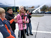 Die 4 A Klasse besucht die Feuerwehr Saalfelden